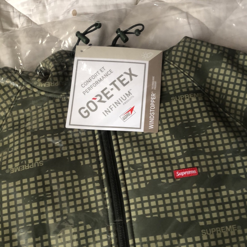 NWT Supreme Windstopper Zip Up Hooded Sweatshirt - Picture 6 of 8